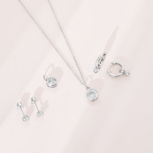 April Birthstone: Properties & Meaning of Having It for Your Baby