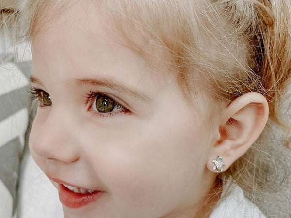 Delight in our Adorable Turtle Earrings: The Perfect Accessory for Your Little Girls