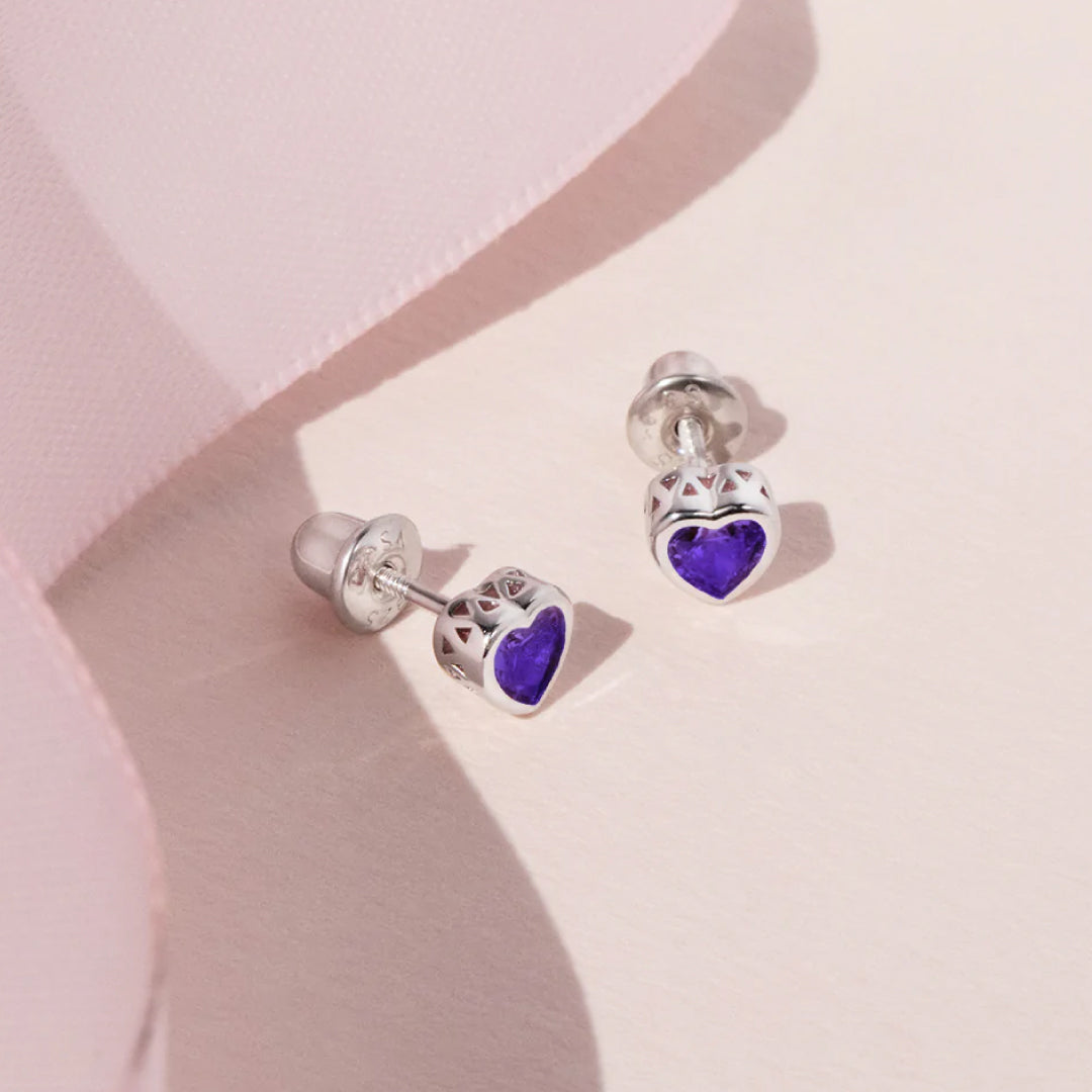 February Birthstone: Properties & Meaning of Having It for Your Baby