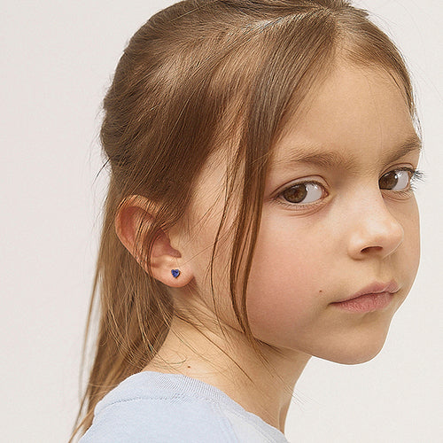 December Birthstone: Properties & Meaning of Gifting It To Your Baby