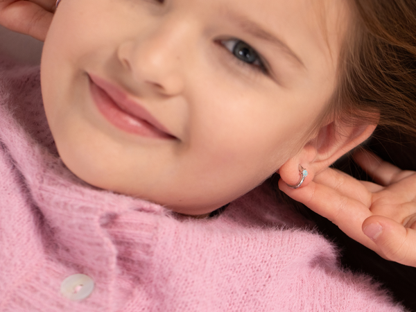 How to Choose the Best Type of Huggie Earrings for Kids