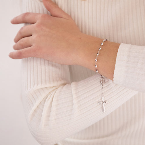 Valuable & Trendy Charm Bracelet Ideas For Your Kids First Communion