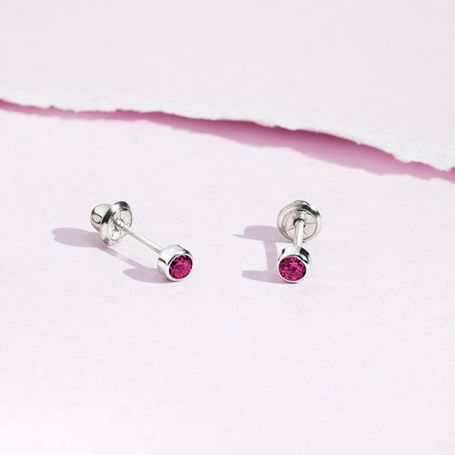 July Birthstone: Properties & Meaning of Having It For Your Baby