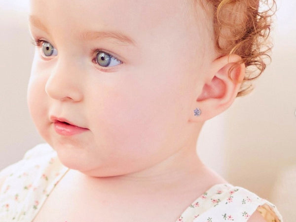 A Guide to Newborn Jewelry