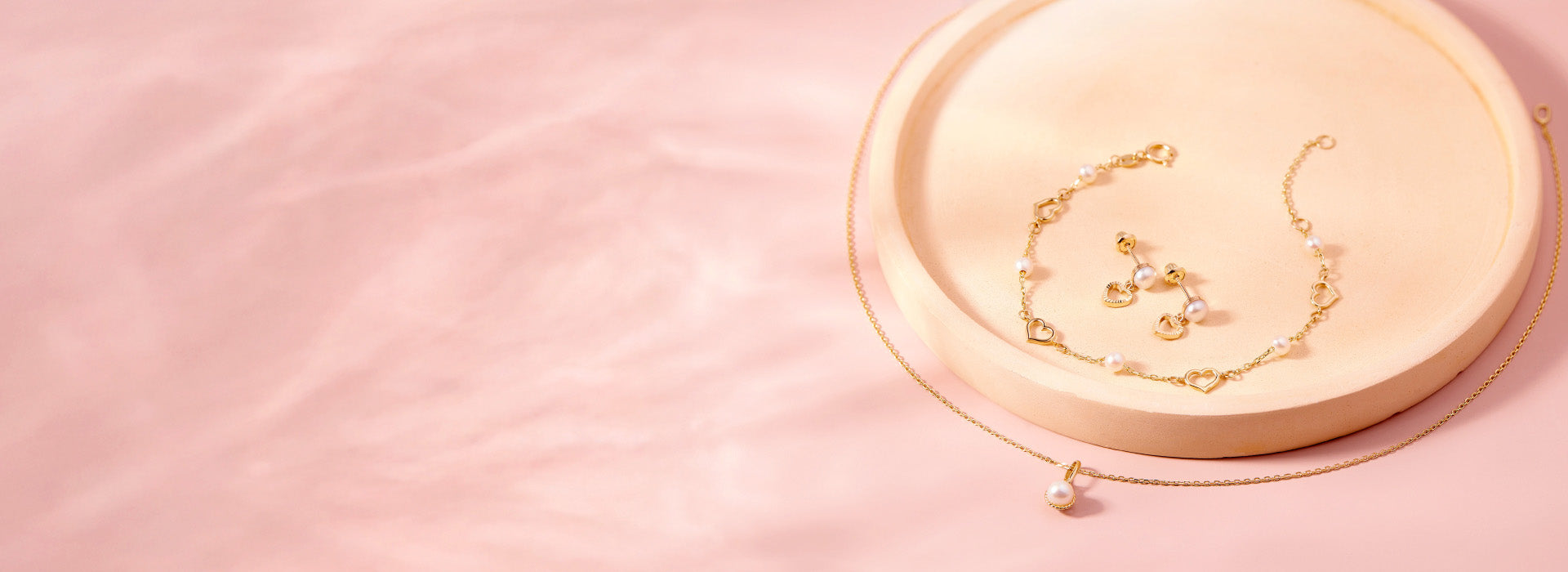 Hypoallergenic & stylish Children's Jewelry