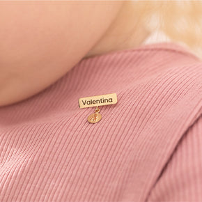 BROOCHES