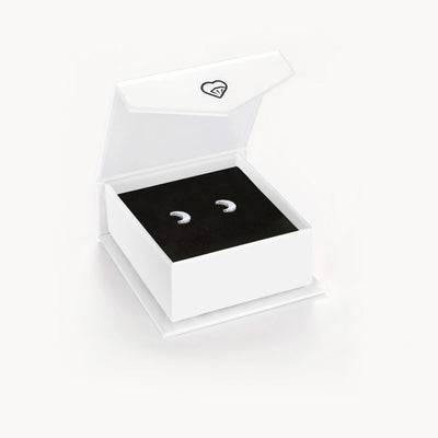 Orecchini A Luna Yaneno In Argento 925 – Miniluna Con Alone Lucido – Regalo In Scatola